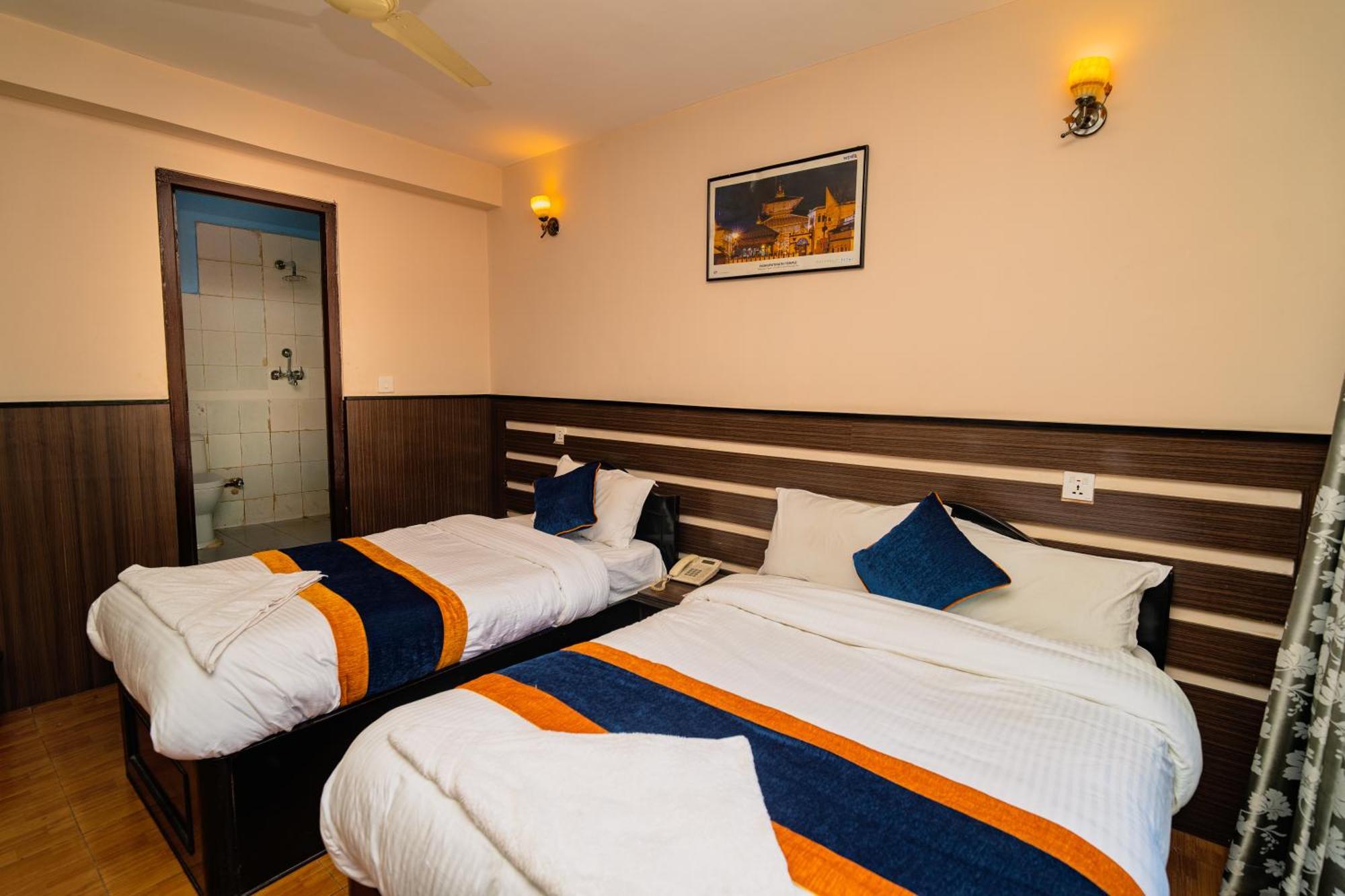 Karma Travellers Home Катманду Экстерьер фото