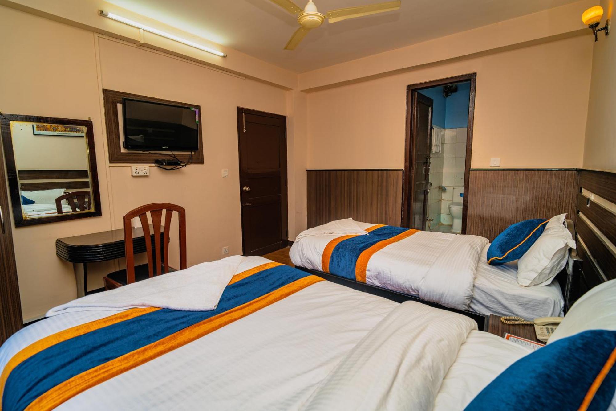 Karma Travellers Home Катманду Экстерьер фото