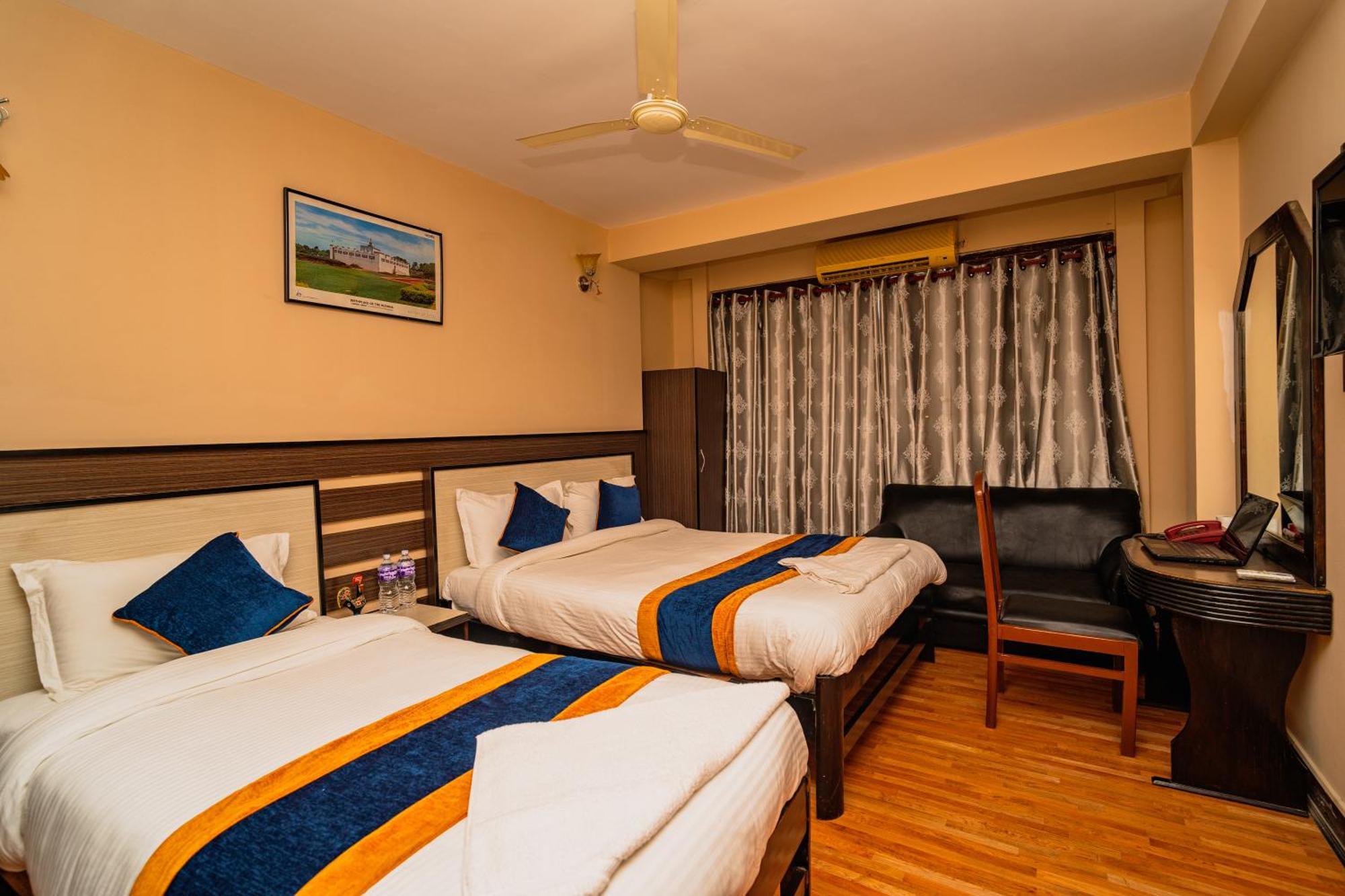 Karma Travellers Home Катманду Экстерьер фото