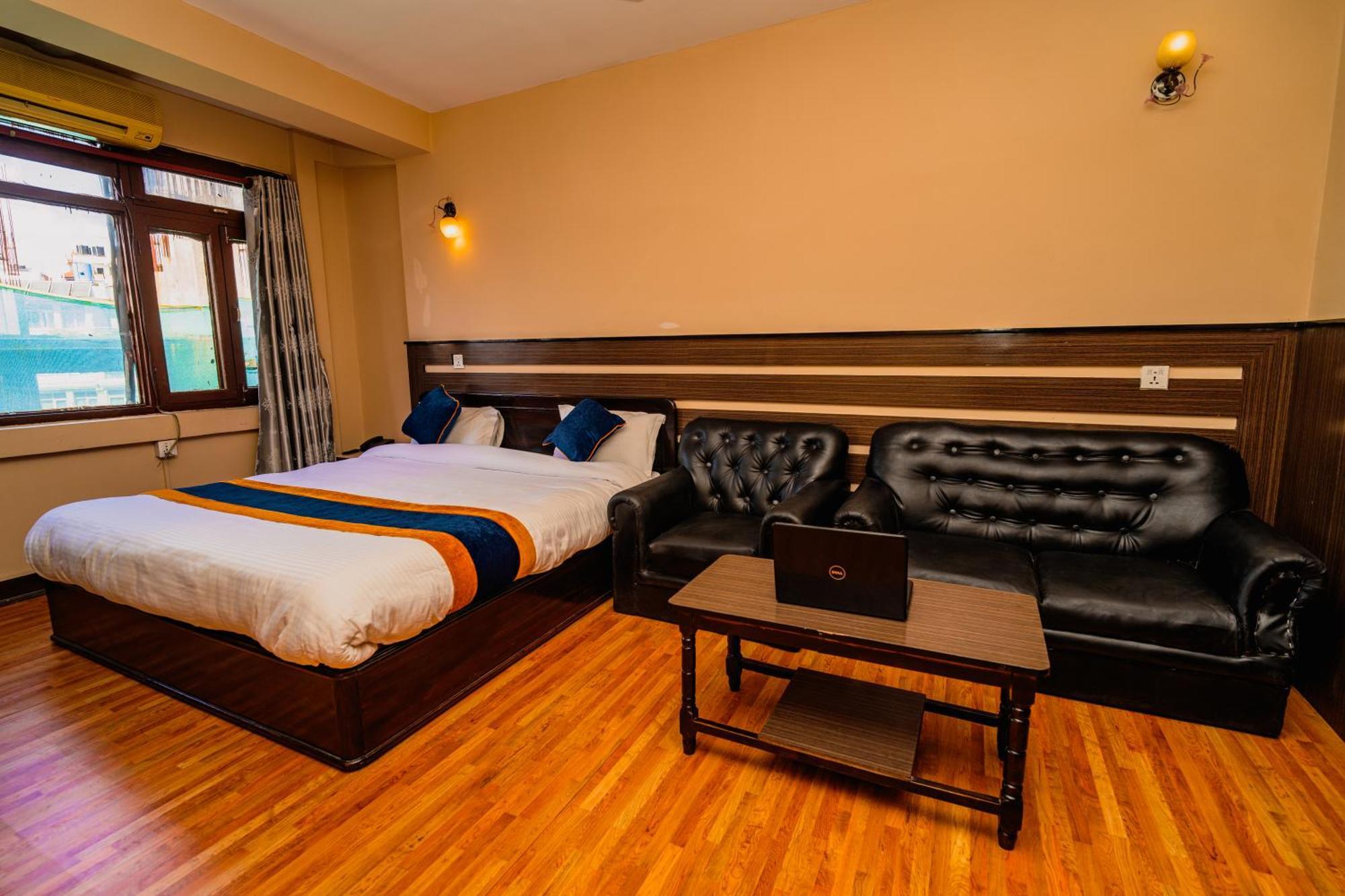 Karma Travellers Home Катманду Экстерьер фото
