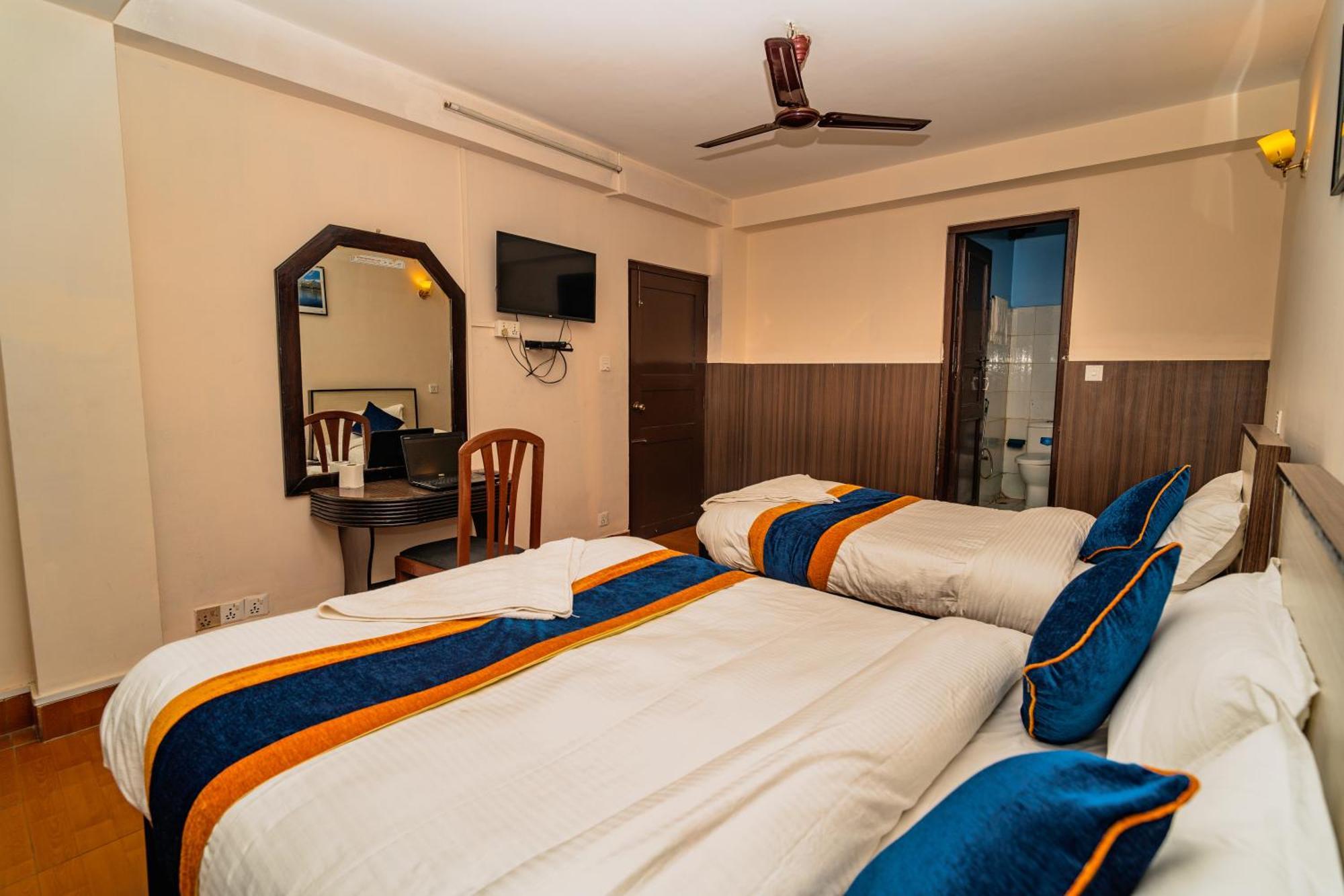 Karma Travellers Home Катманду Экстерьер фото