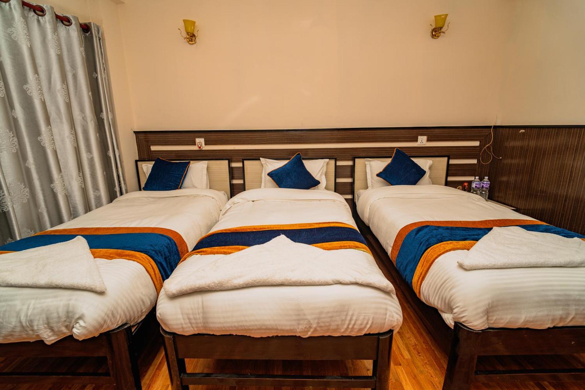 Karma Travellers Home Катманду Экстерьер фото