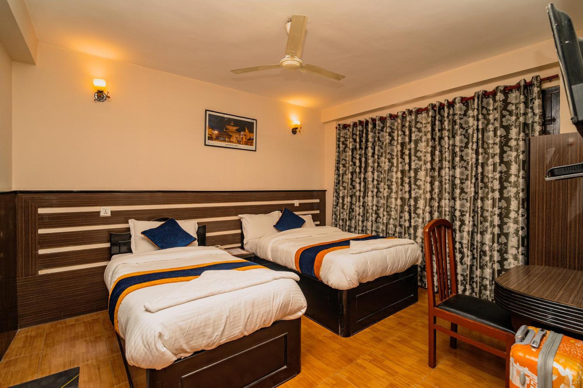 Karma Travellers Home Катманду Экстерьер фото