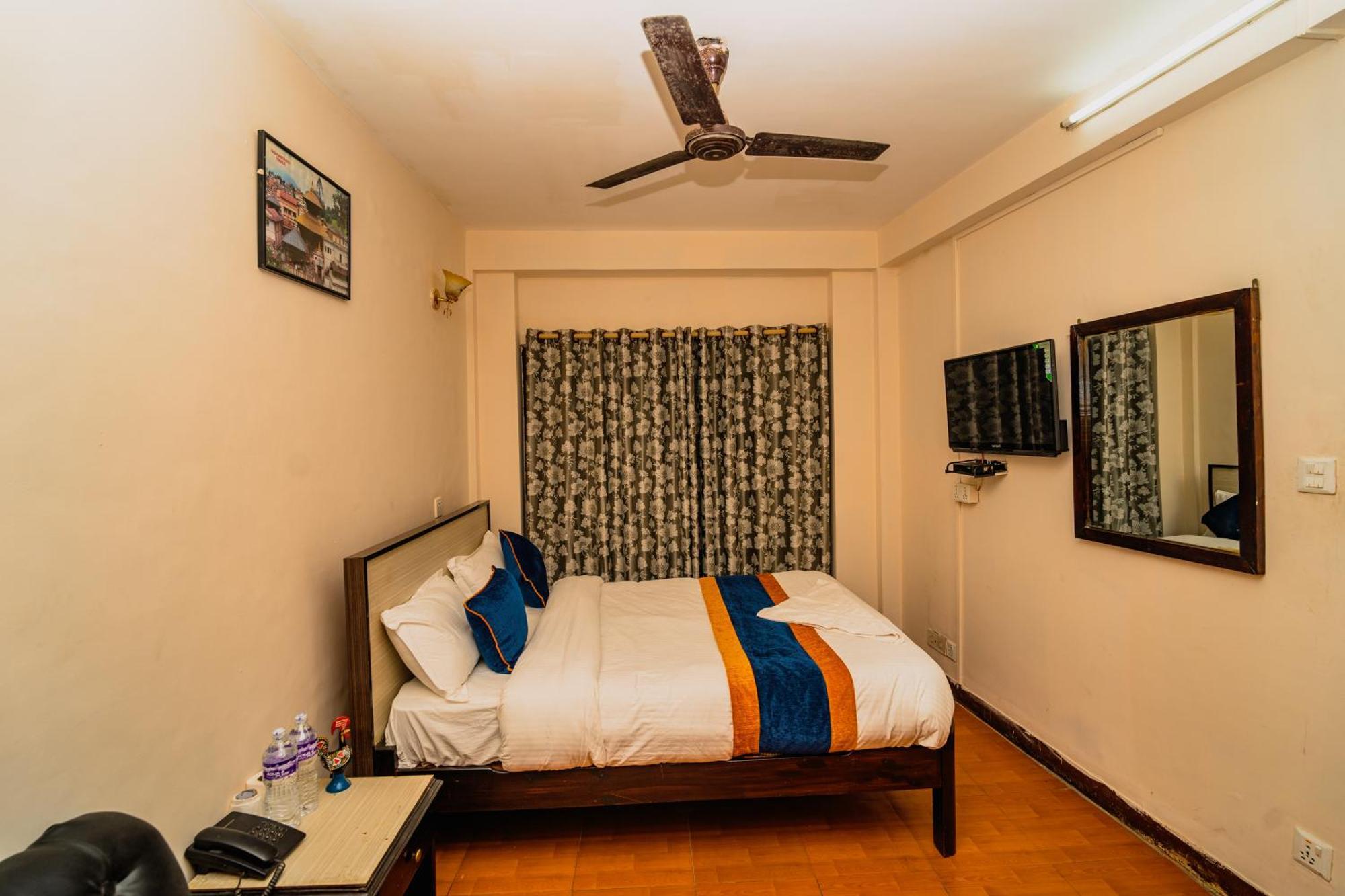 Karma Travellers Home Катманду Экстерьер фото
