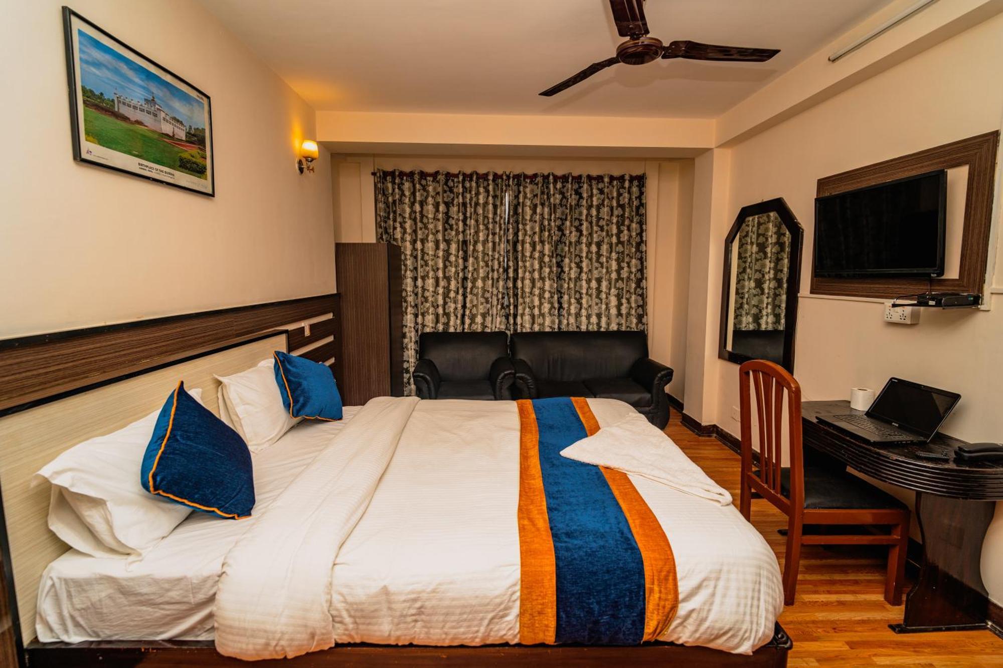 Karma Travellers Home Катманду Экстерьер фото