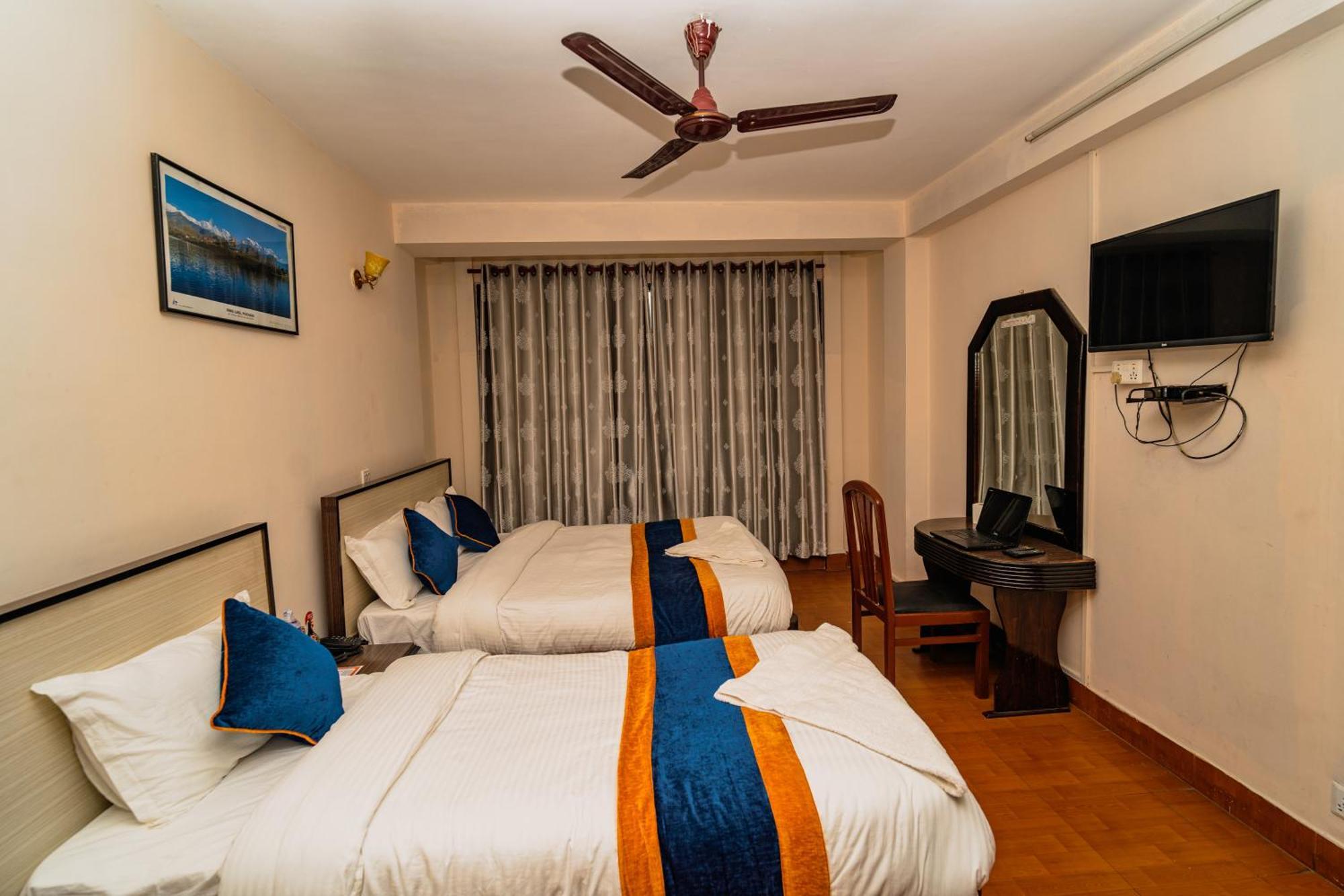 Karma Travellers Home Катманду Экстерьер фото