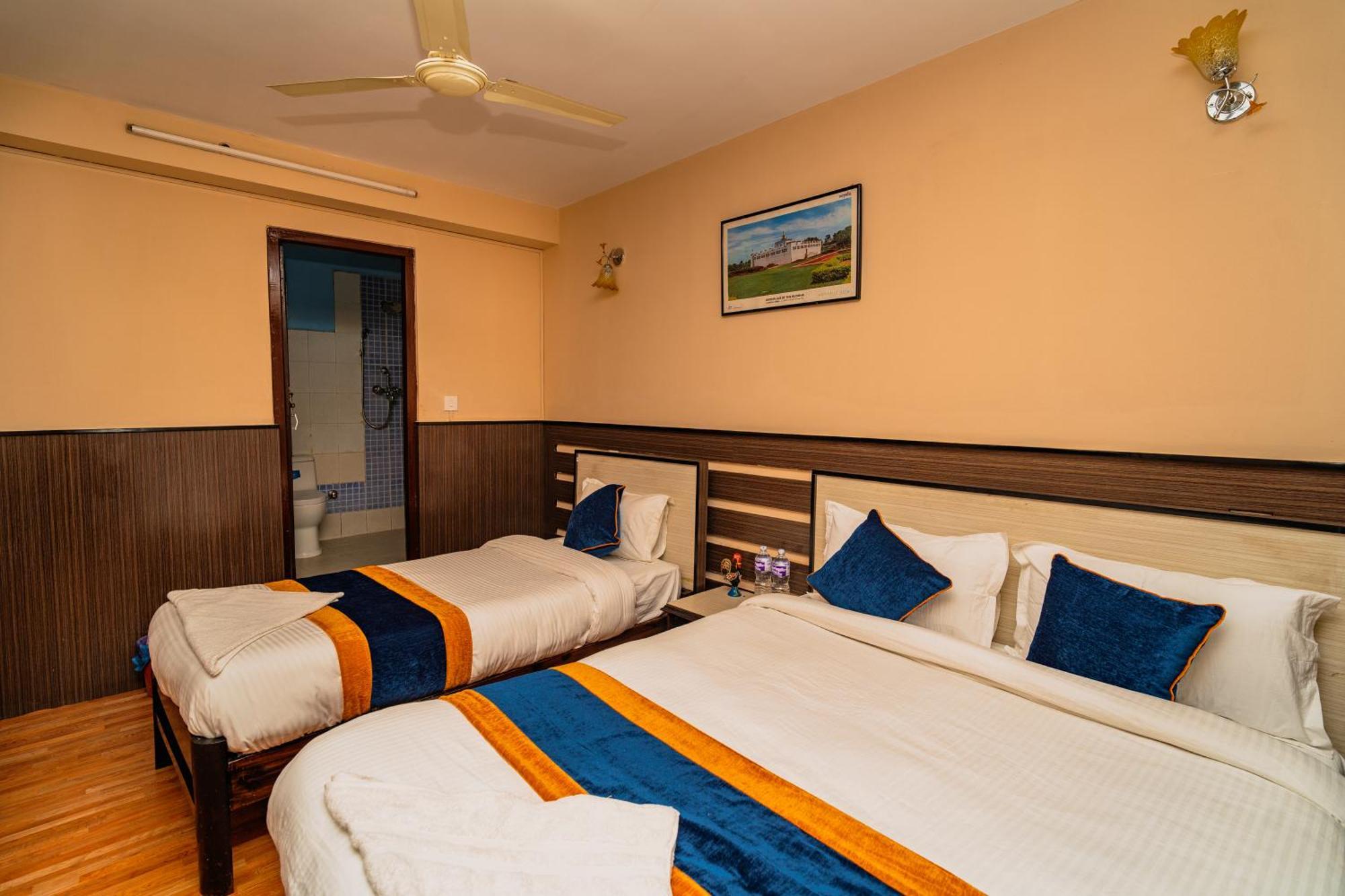 Karma Travellers Home Катманду Экстерьер фото