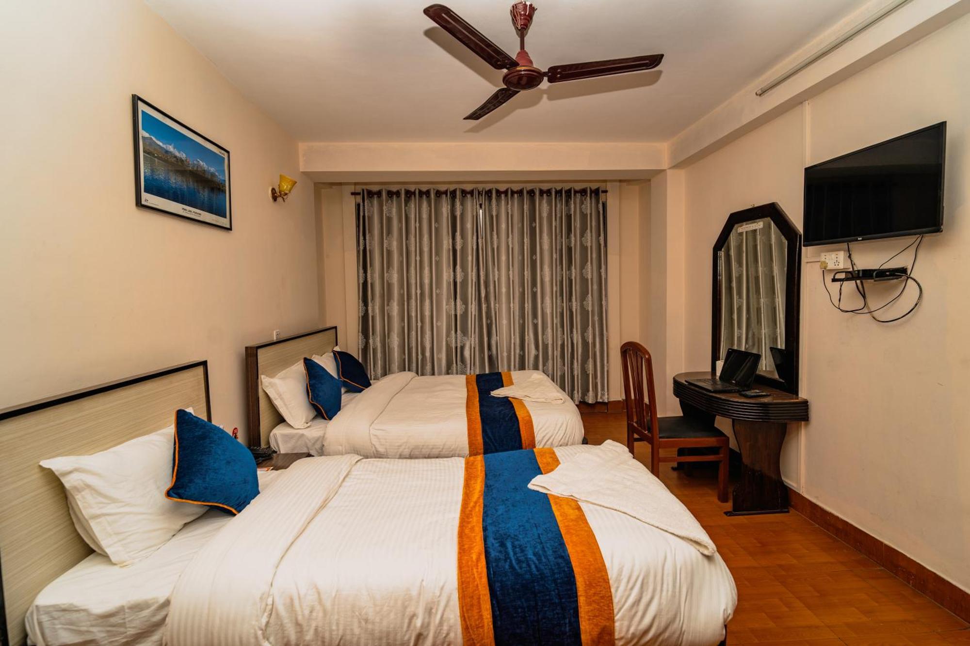 Karma Travellers Home Катманду Экстерьер фото