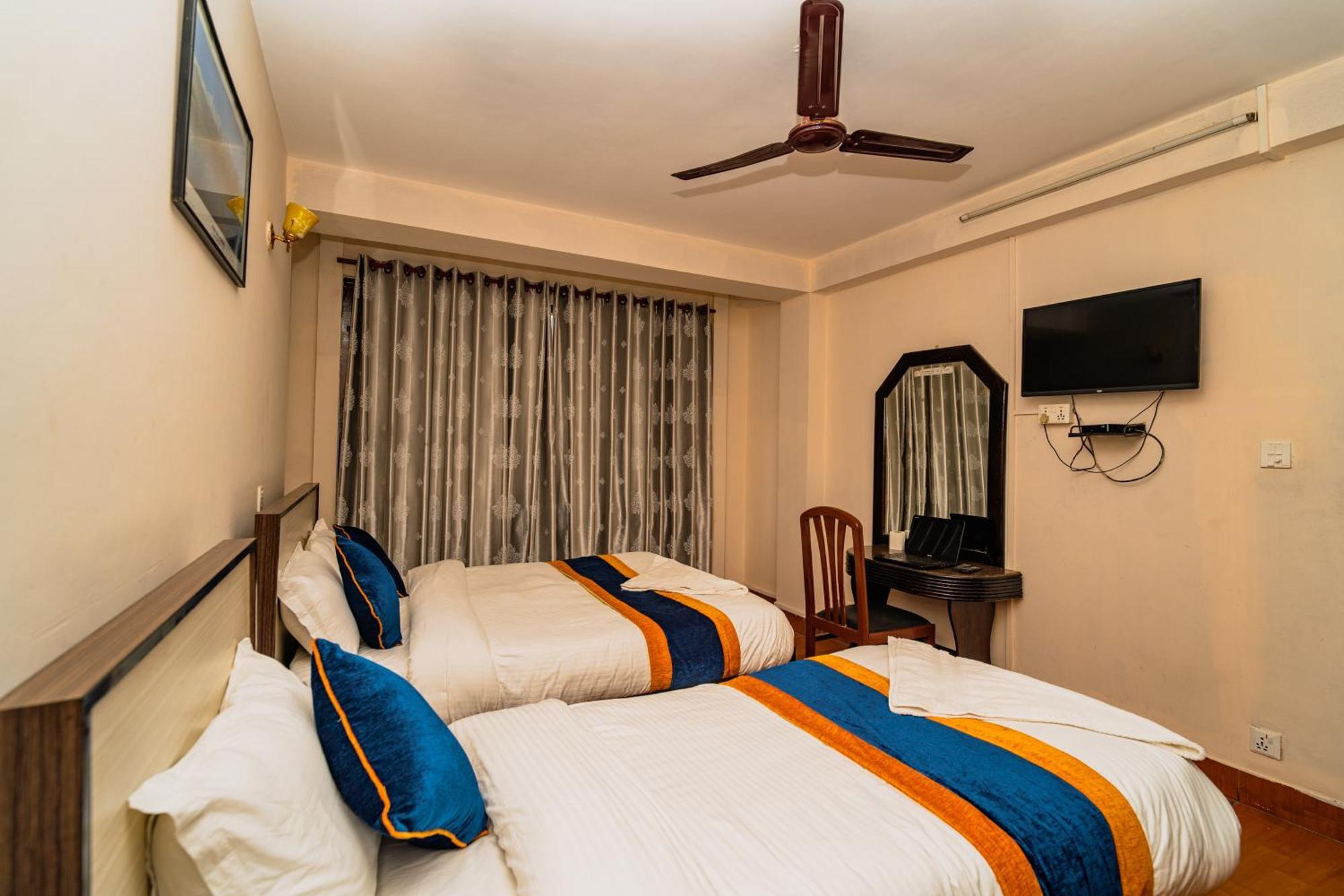 Karma Travellers Home Катманду Экстерьер фото
