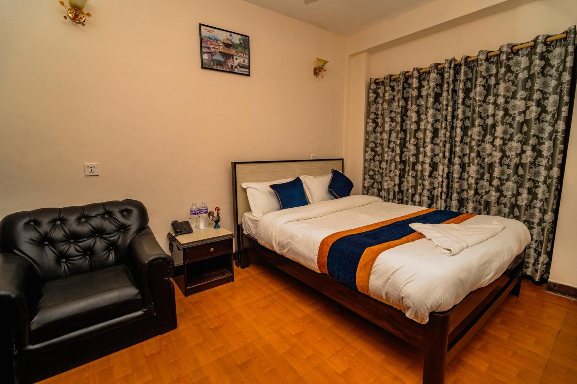 Karma Travellers Home Катманду Экстерьер фото